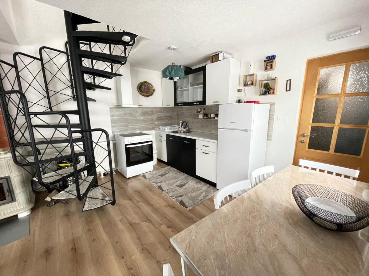Villa 80 Kodra E Diellit Тетово Екстериор снимка
